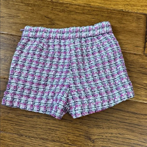 Pink and White Tweed Jacket and Shorts Set - Picture 6 of 6